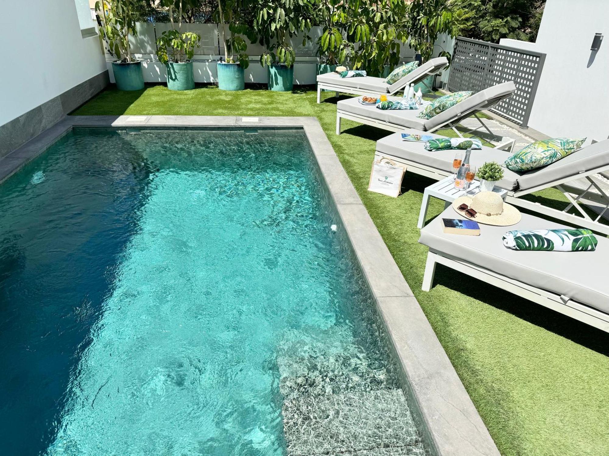 Welcome To Villa Bali A Luxurious Modern Getaway Los Cristianos  Luaran gambar