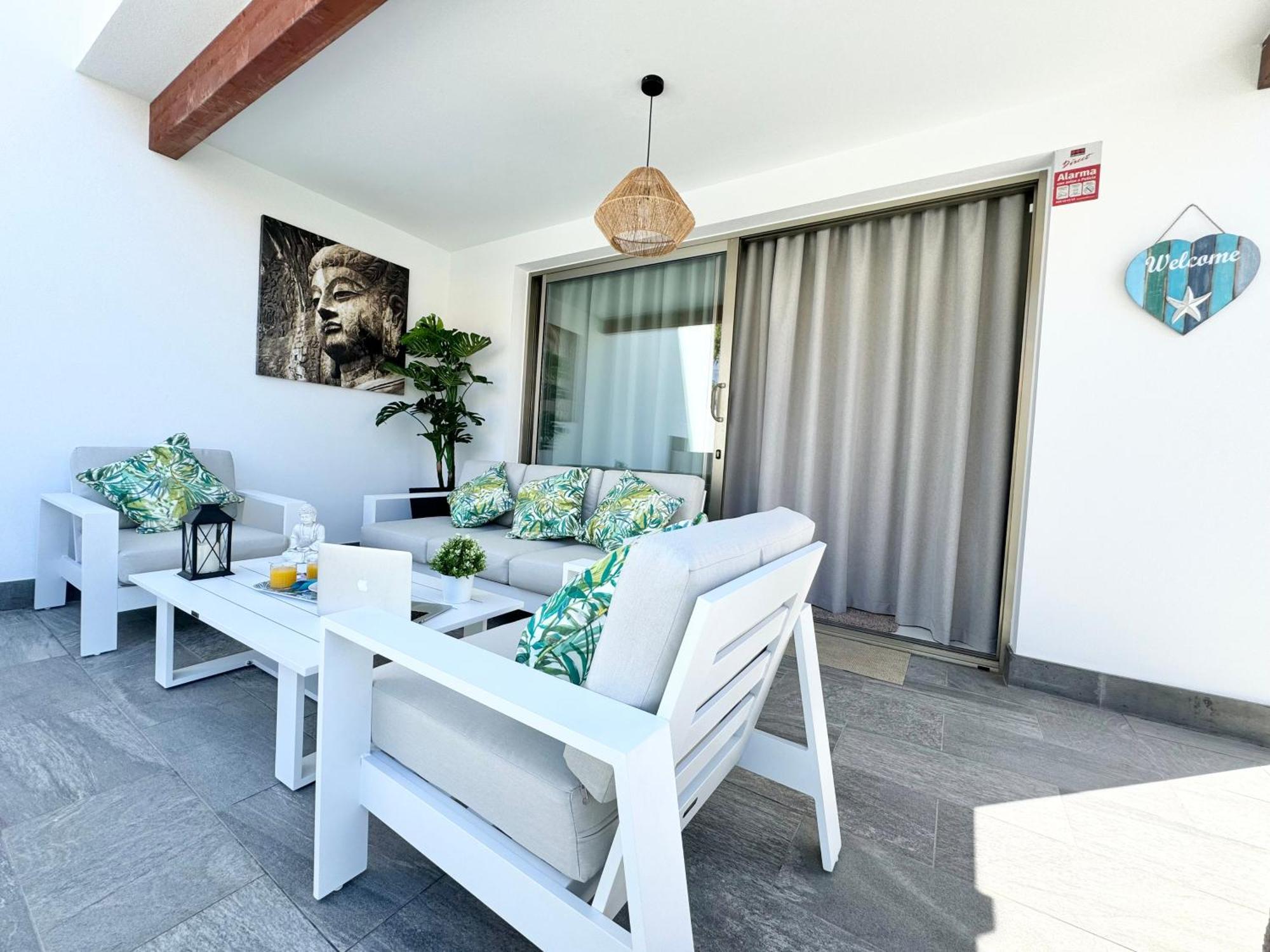 Welcome To Villa Bali A Luxurious Modern Getaway Los Cristianos  Luaran gambar