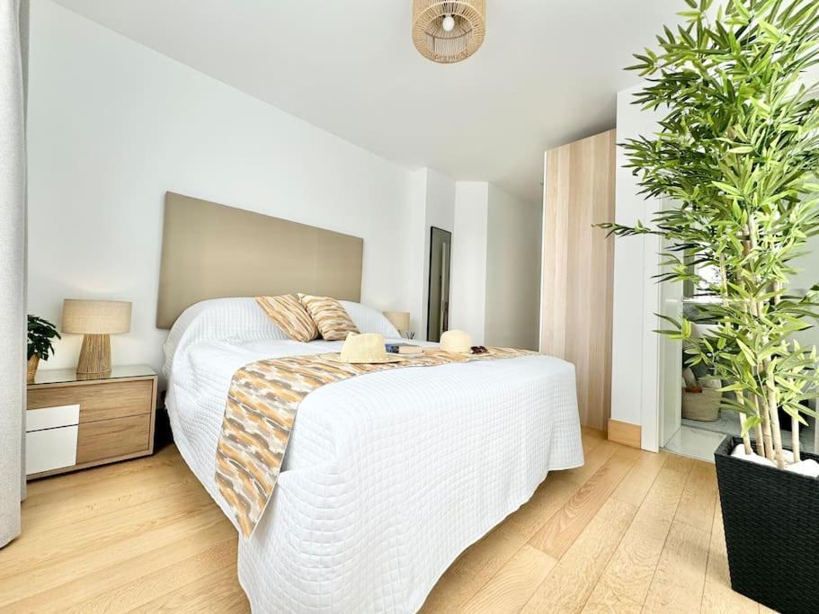 Welcome To Villa Bali A Luxurious Modern Getaway Los Cristianos  Luaran gambar