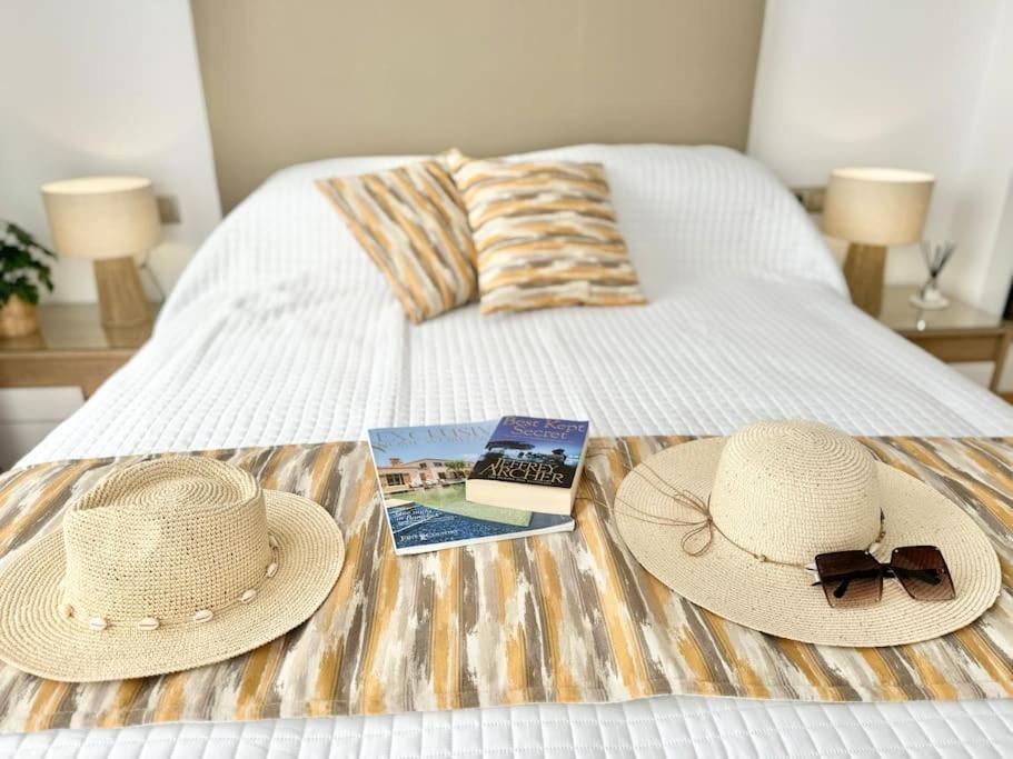 Welcome To Villa Bali A Luxurious Modern Getaway Los Cristianos  Luaran gambar