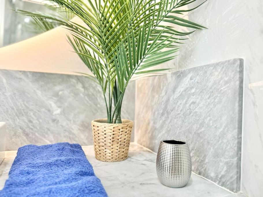 Welcome To Villa Bali A Luxurious Modern Getaway Los Cristianos  Luaran gambar